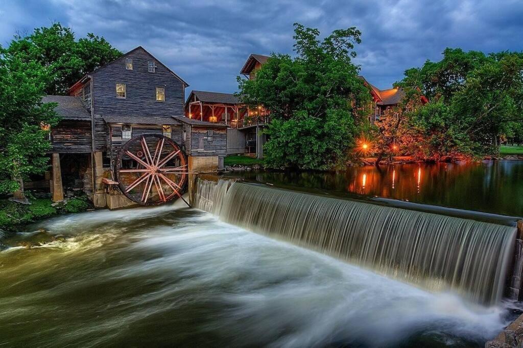 Moonlight Cottage - Your Romantic & Scenic Escape Севьервилл Экстерьер фото